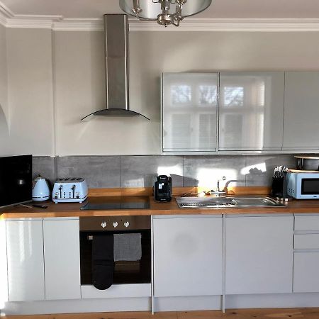 Stunning 2 Bed Georgian Apartment Swafield Luaran gambar