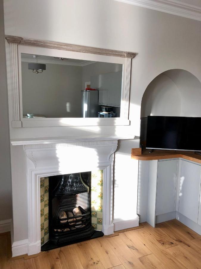 Stunning 2 Bed Georgian Apartment Swafield Luaran gambar